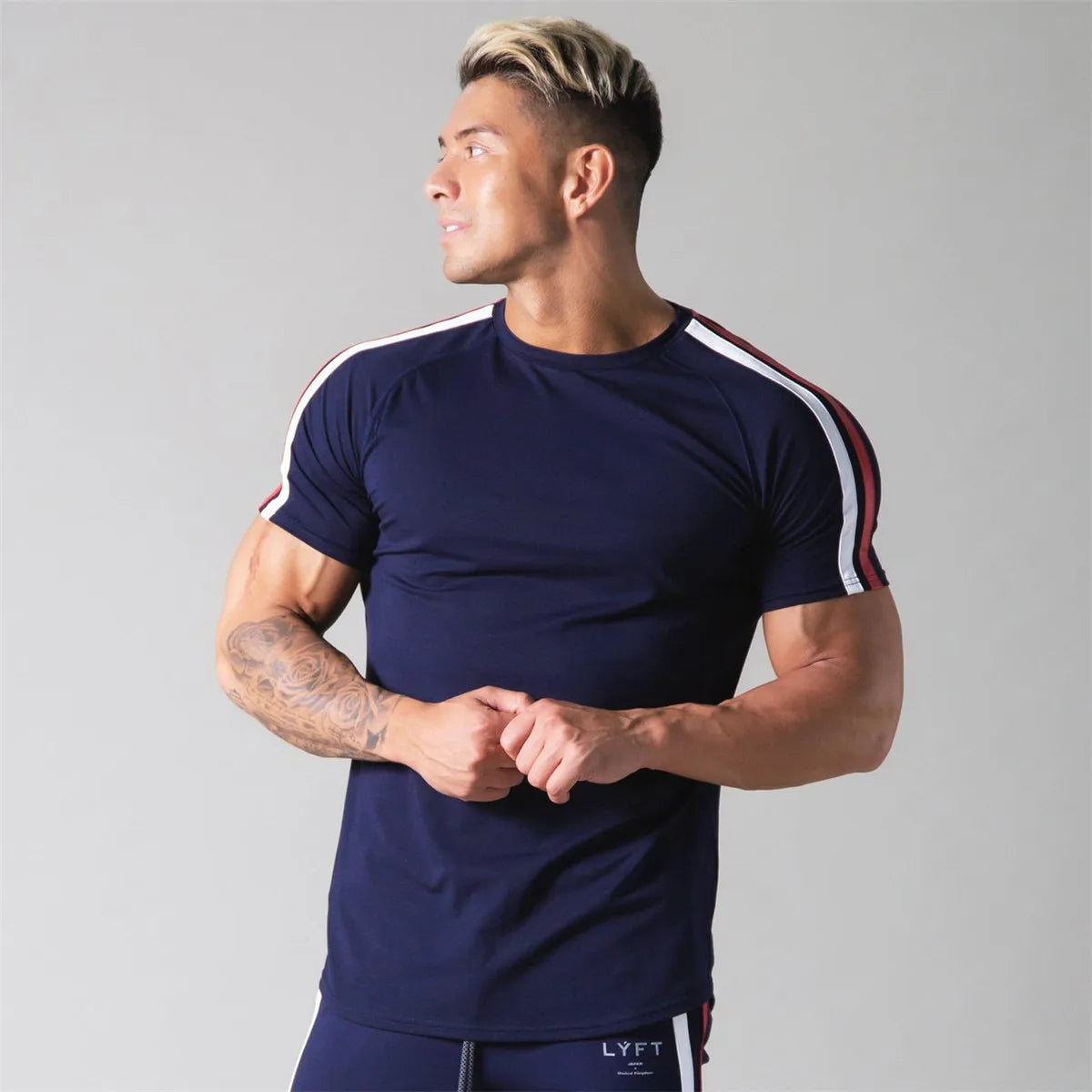 Red Gym Fitness T-shirt Men Running Sport Skinny Shirt Short Sleeve Cotton Tee Tops Summer Male Bodybuilding Training Clothing