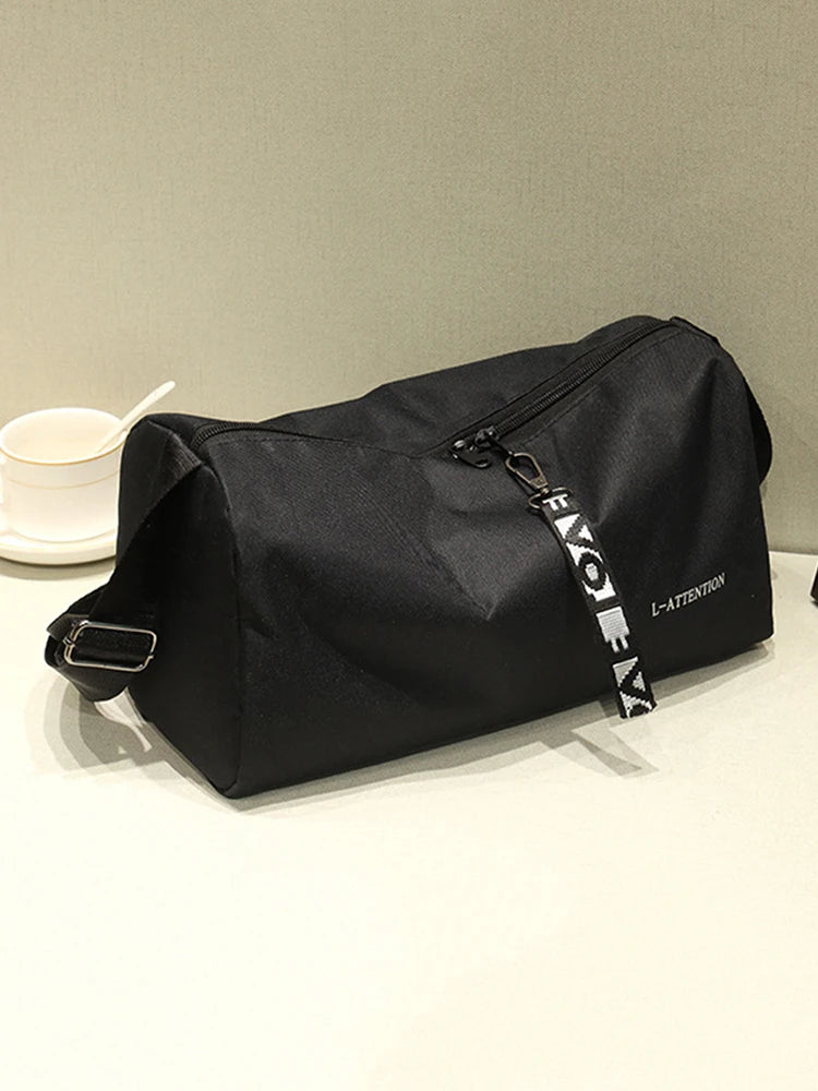 Portable Outdoor Fitness Gym Bags Multifunction Fashion Fitness Travel Handbag 600D Nylon Adjustable Strap for Weekend Training