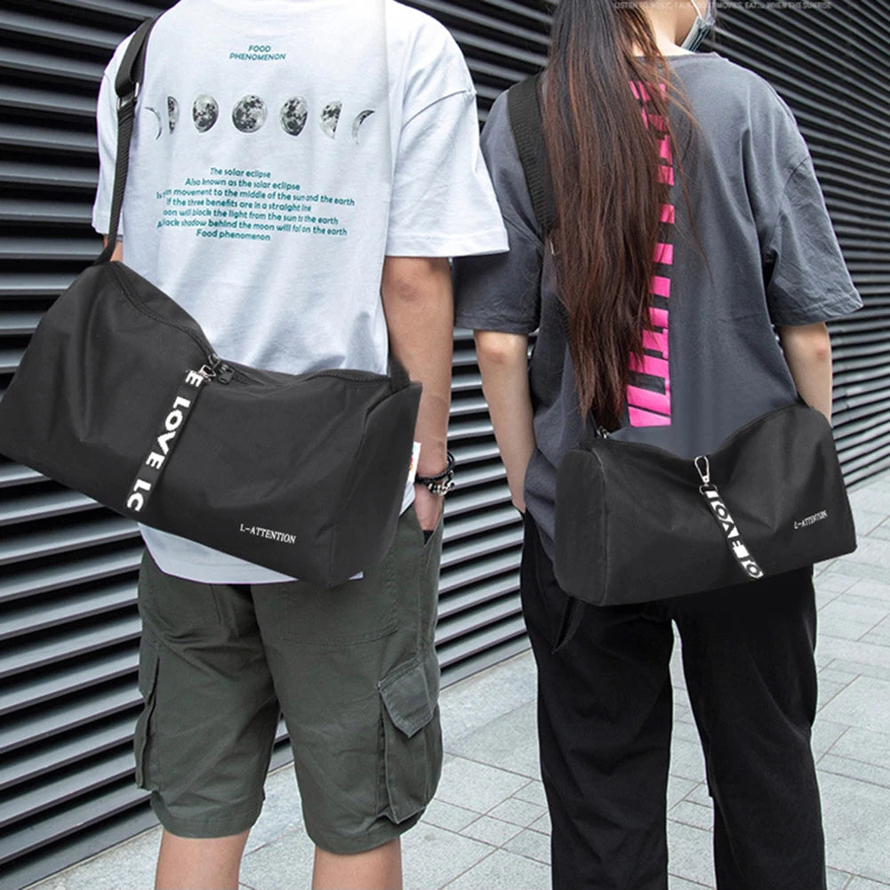 Portable Outdoor Fitness Gym Bags Multifunction Fashion Weekender Bags 600D Nylon Adjustable Strap for Weekend Training